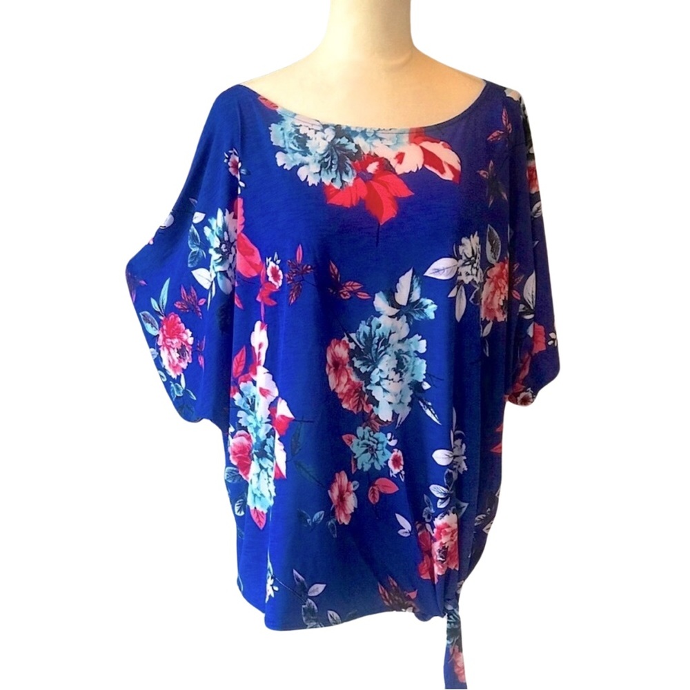 BOUTIQUE ITEM- Floral Blue Women's Top